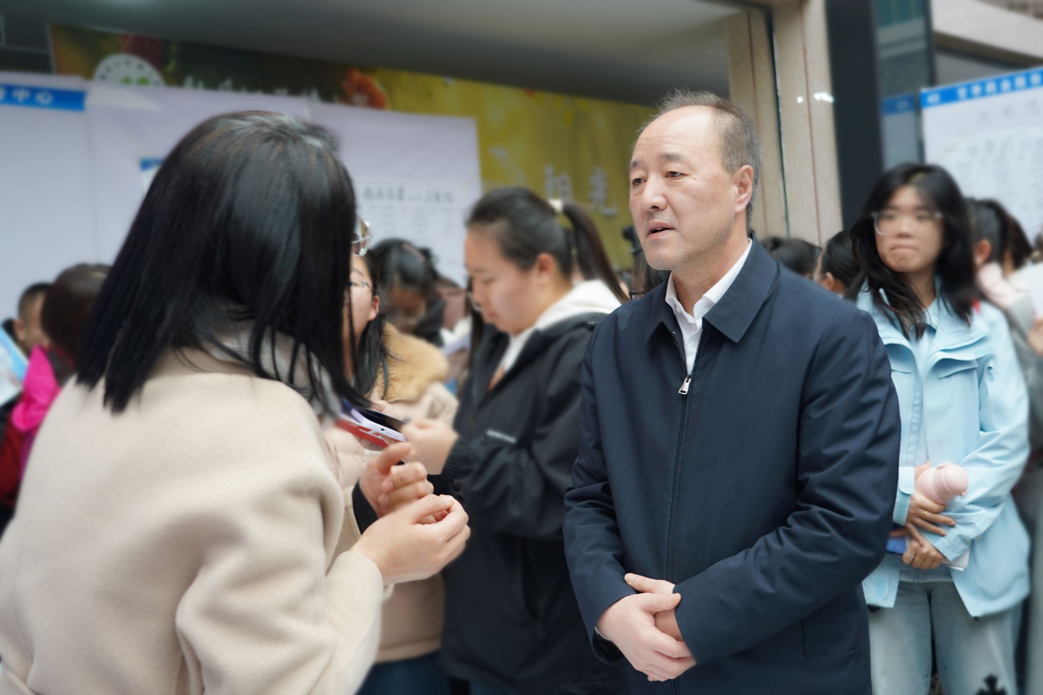 1743126612669629.jpg 马书记.jpg