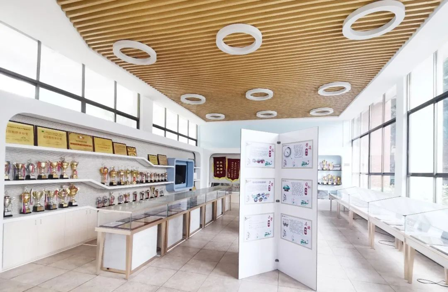 1747053921724229.png 1747053921724229.png