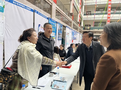 1761877512379429.jpg 宋校长1.jpg